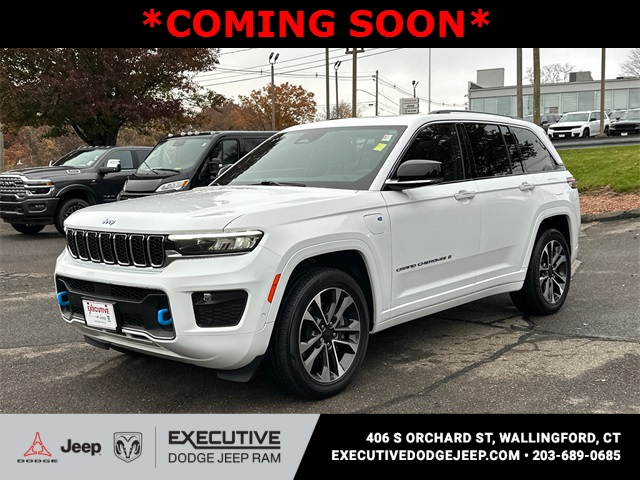 2023 Jeep Grand Cherokee Overland 4xe's photo