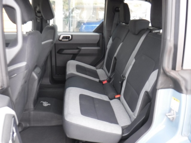 2023 Ford Bronco Base photo 20