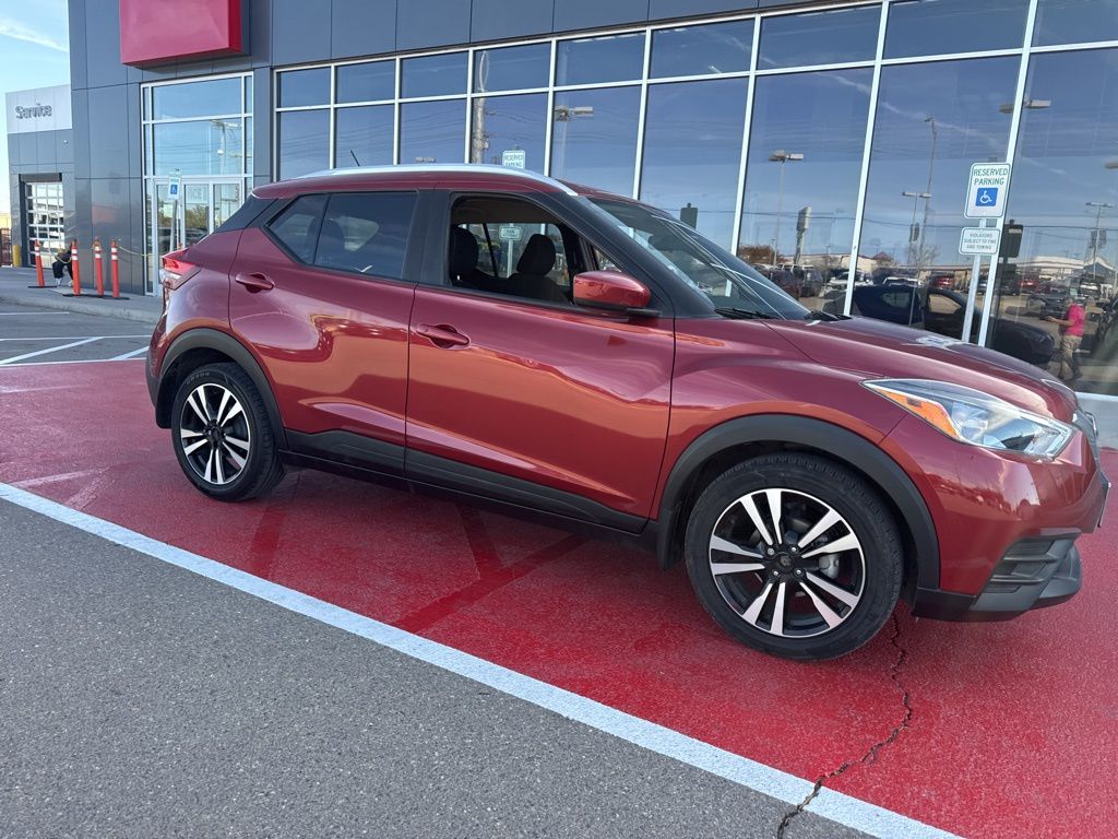 2020 Nissan Kicks SV photo 3