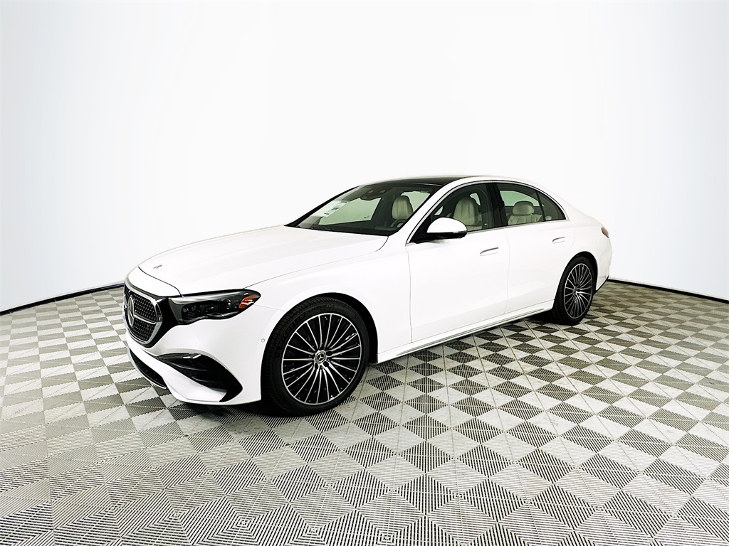 2026 Mercedes Benz E 350 4MATIC photo 3