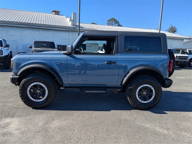 2024 Ford Bronco Black Diamond photo 7