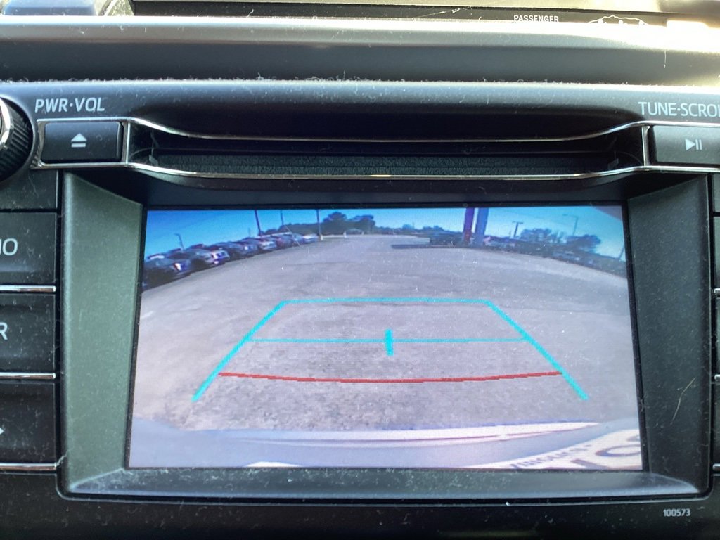 2018 Toyota RAV4 LE photo 2
