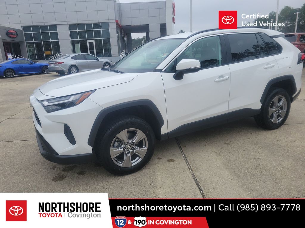 2024 Toyota RAV4 XLE