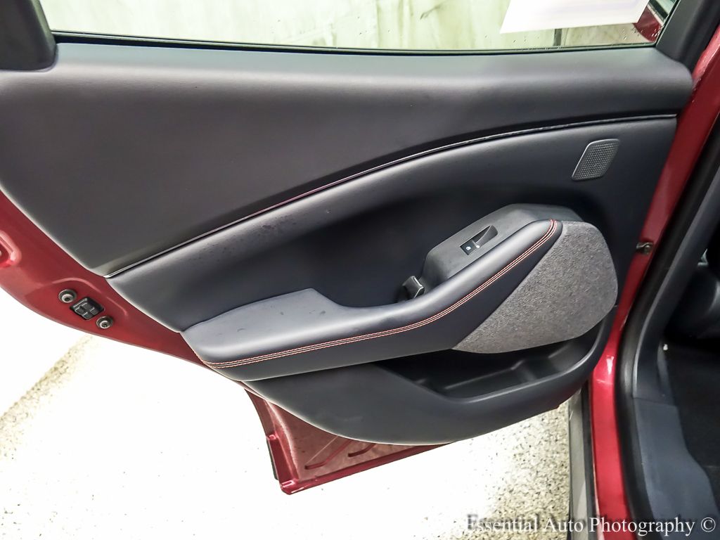 2025 FORD MUSTANG MACH-E - Image 24