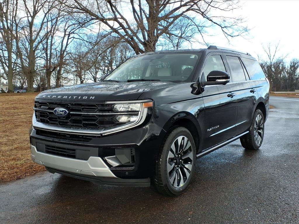 2025 Ford Expedition Platinum's photo