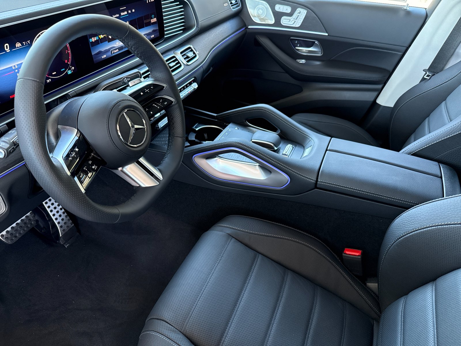 2026 Mercedes Benz GLS 450 4MATIC photo 10