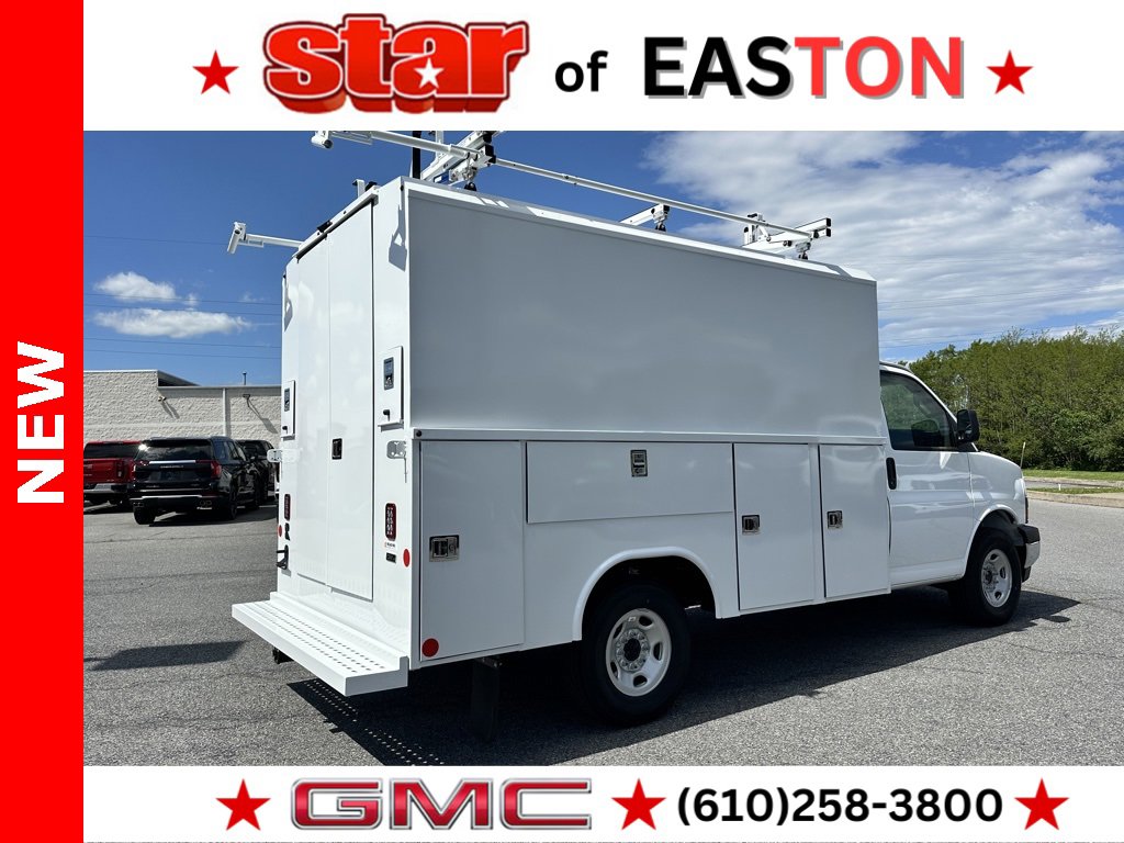 2025 Gmc Savana Cutaway 3500 photo 8