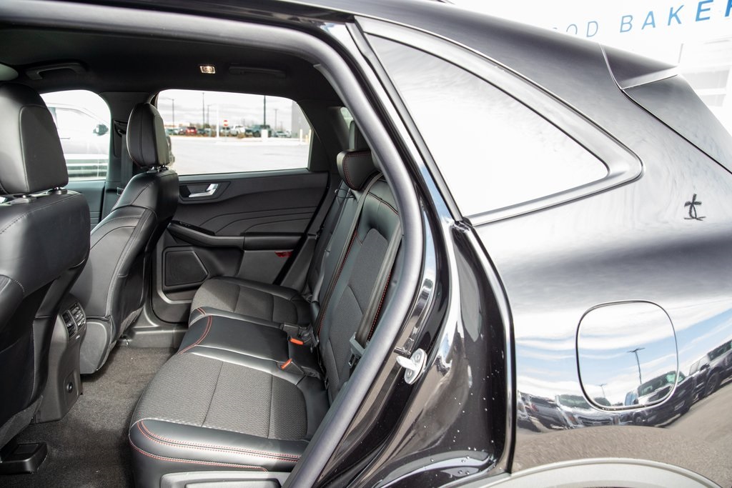 2025 Ford Escape ST-Line Select photo 18