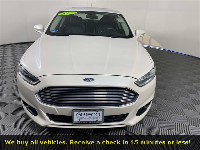 2014 Ford Fusion Titanium photo 2