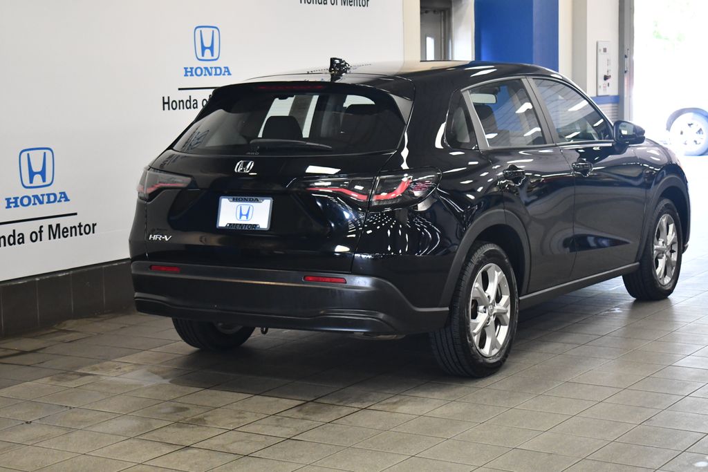 2023 Honda HR-V LX photo 5