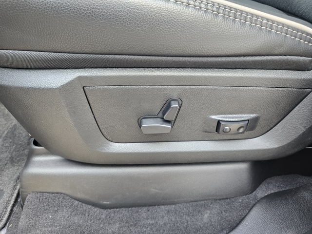 2026 Ram 2500 Laramie photo 21