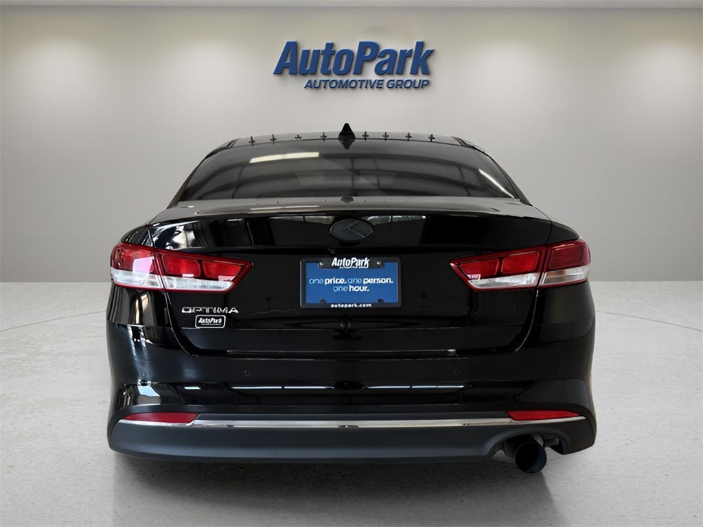 2018 Kia Optima LX photo 6