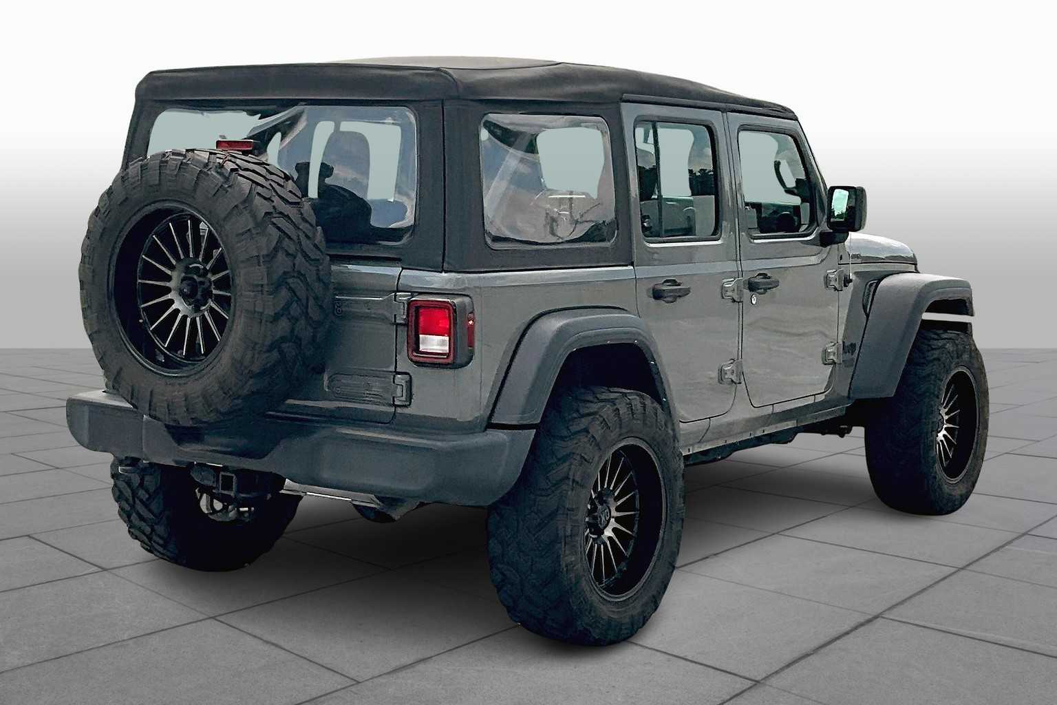 2021 Jeep Wrangler Unlimited Sport photo 11