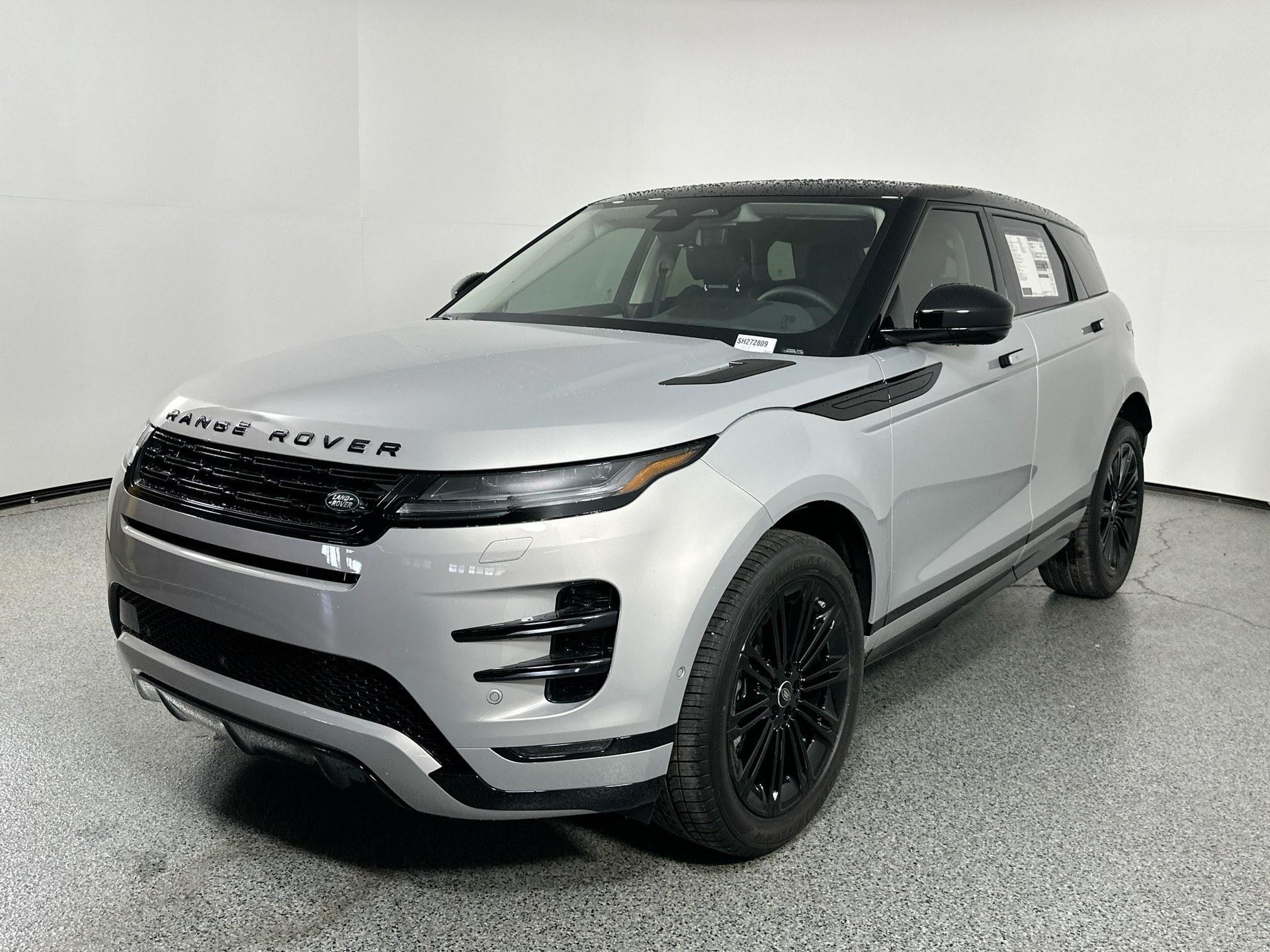 2025 Land Rover Range Rover Evoque