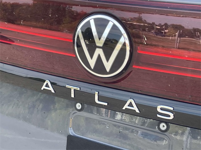 2025 Volkswagen Atlas Peak Edition SE photo 11