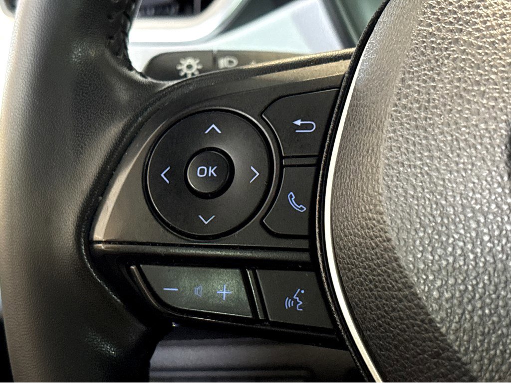 2022 Toyota Corolla LE photo 14