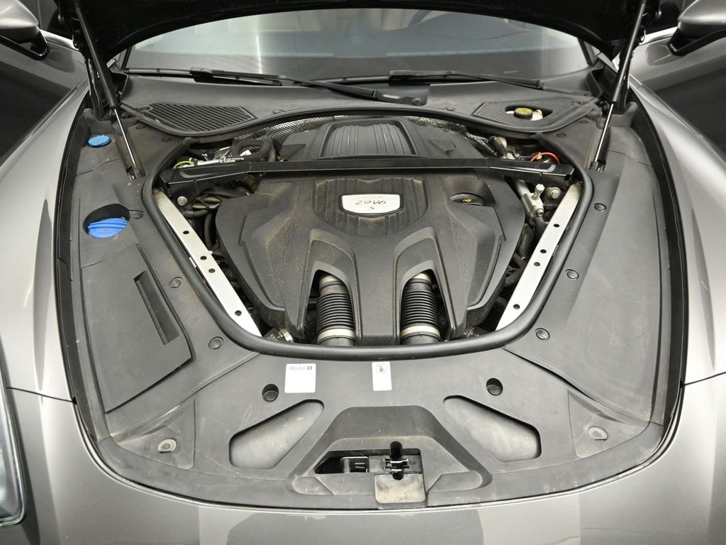 2018 PORSCHE PANAMERA - Image 33