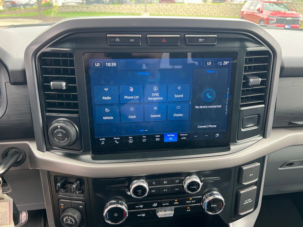 2024 Ford F-150 XLT photo 32