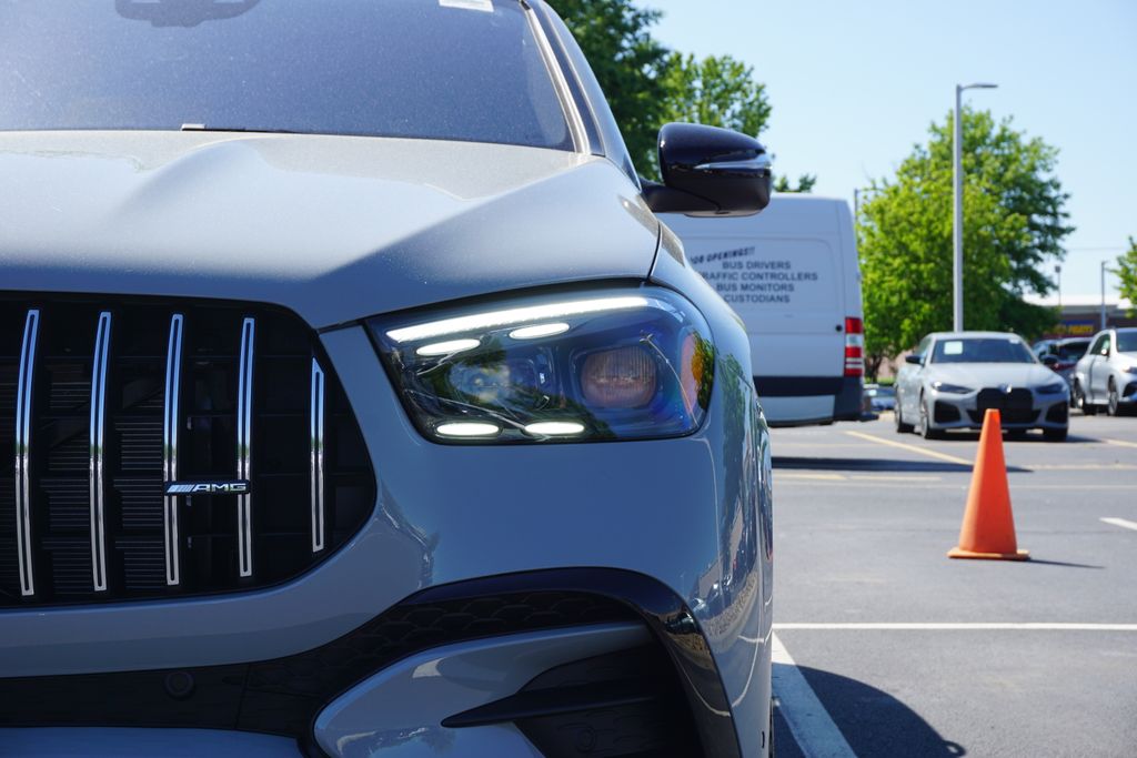 2025 Mercedes Benz GLE 53 AMG photo 2