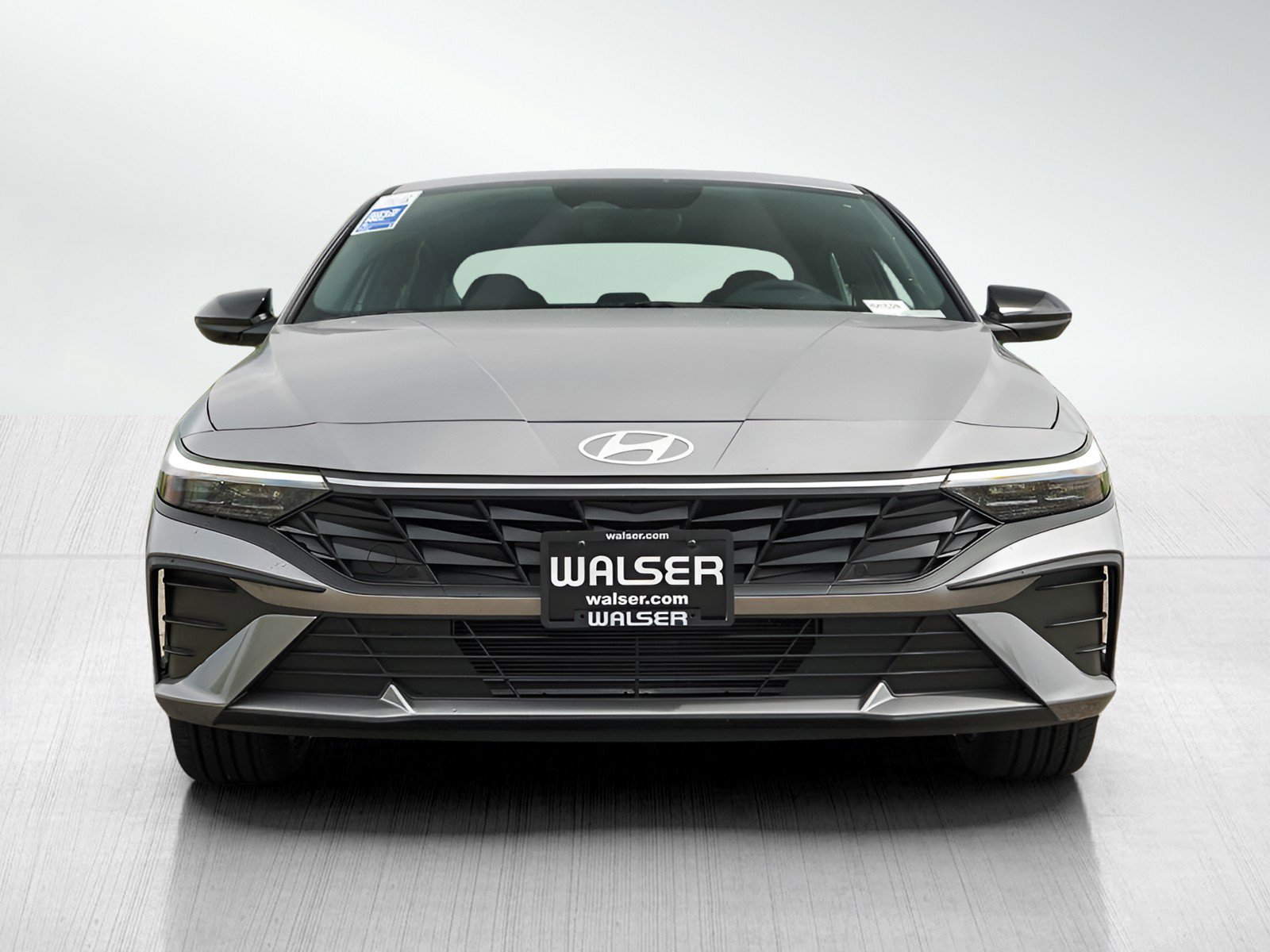 2025 Hyundai Elantra SEL Sport photo 2