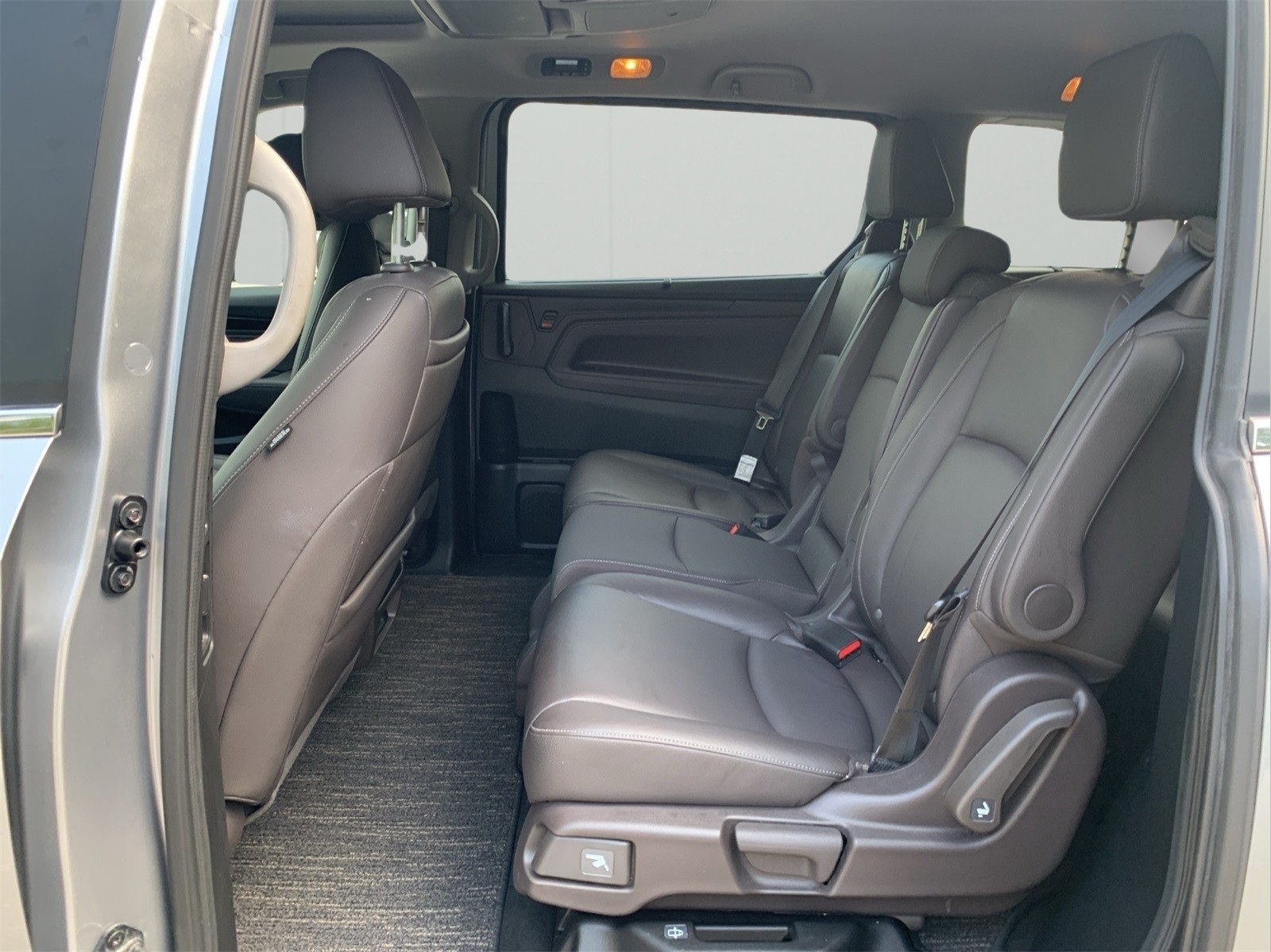 2023 Honda Odyssey Touring photo 25