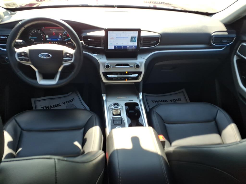 2022 Ford Explorer XLT photo 13