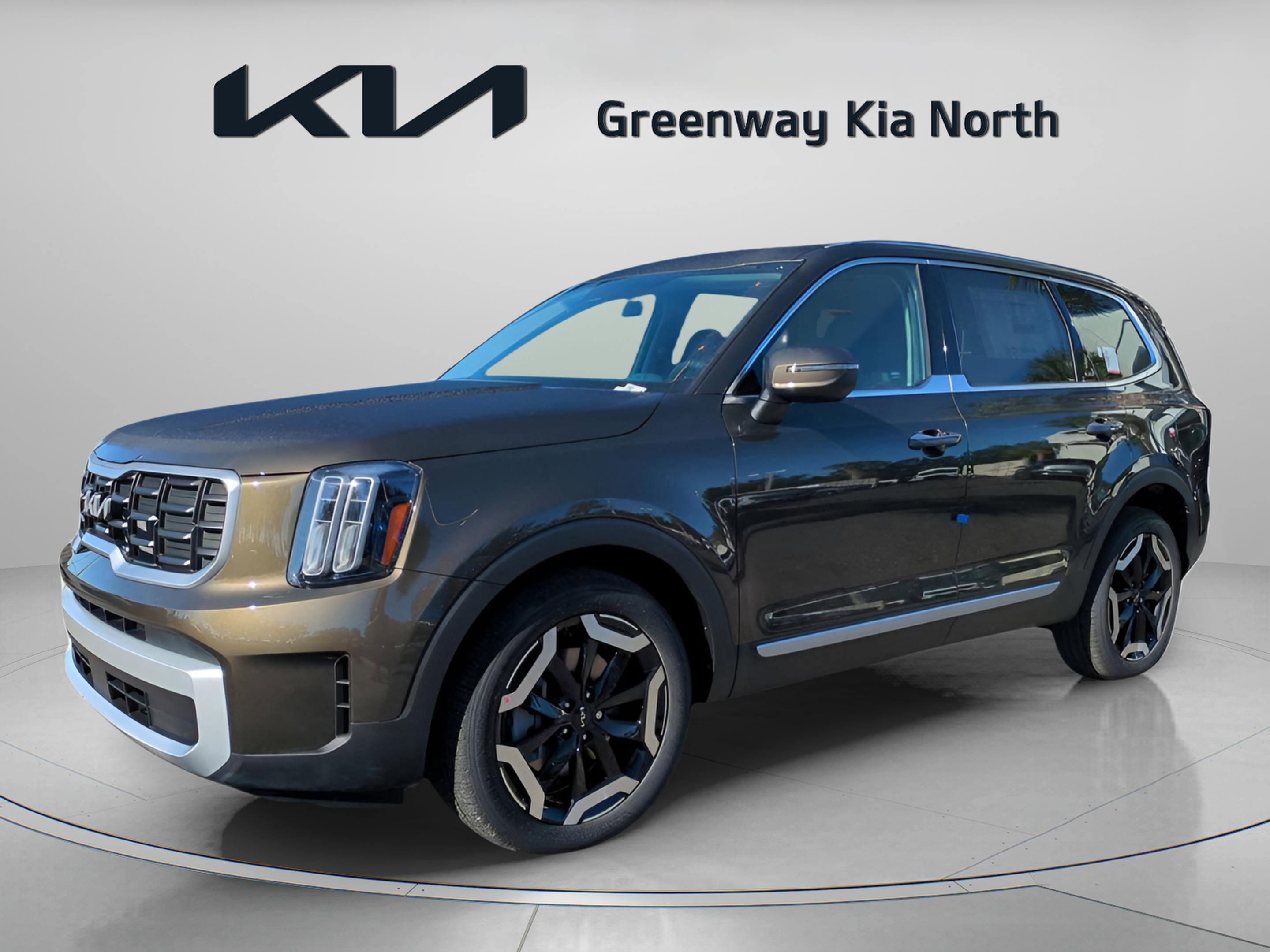 2025 Kia Telluride S photo 3
