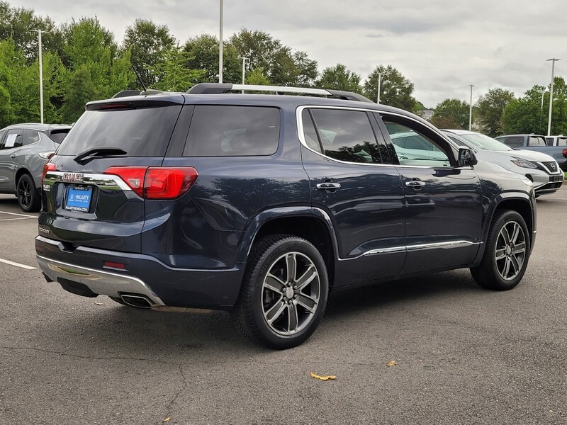 2018 Gmc Acadia Denali photo 2