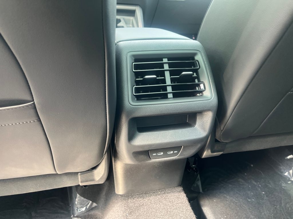 2025 Volkswagen Tiguan SE R-Line Black photo 16