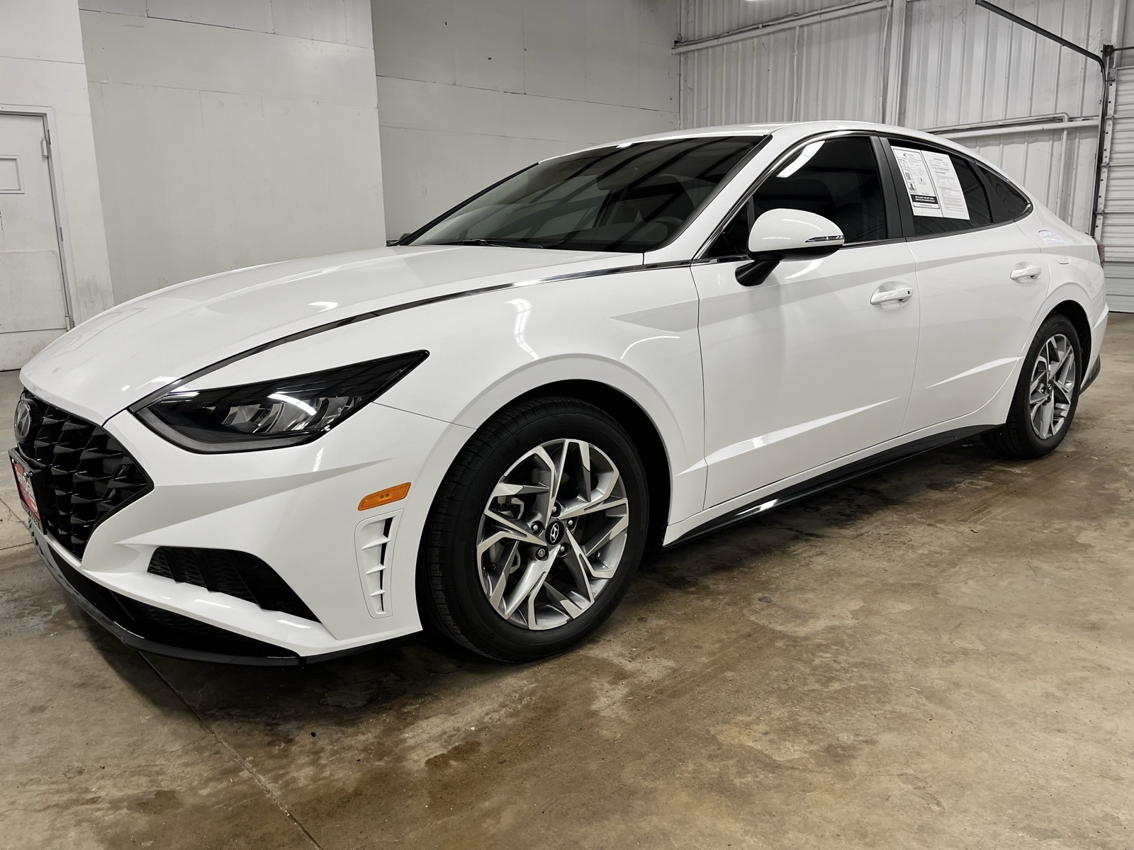2023 Hyundai Sonata SEL photo 3