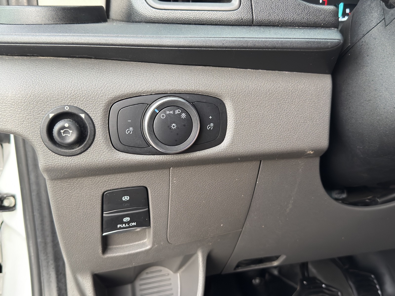 2023 Ford Transit Cargo Van photo 27