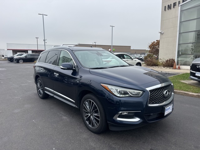 2017 Infiniti QX60 Deluxe photo 3