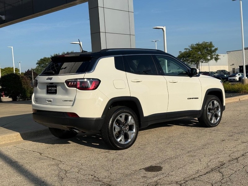 2018 Jeep Compass Limited photo 3