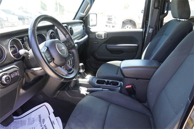 2021 Jeep Gladiator Sport photo 16
