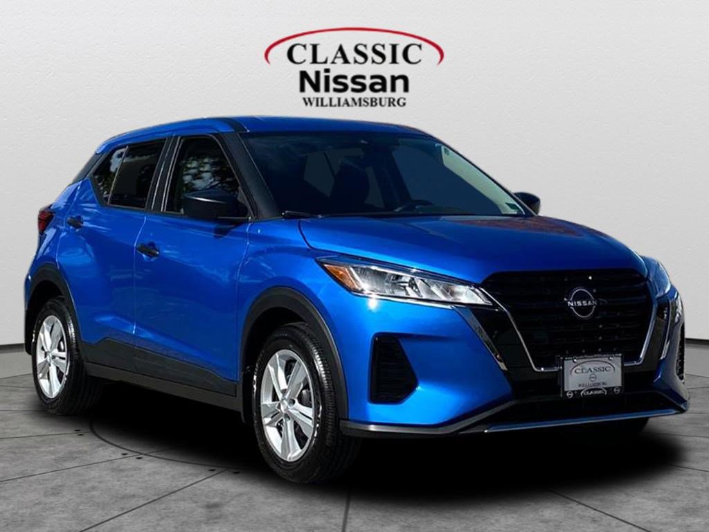 2025 Nissan KICKS PLAY Base's photo