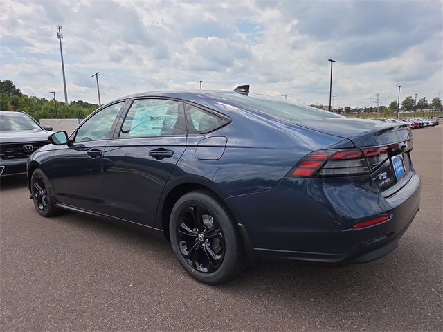 2025 Honda Accord SE photo 3