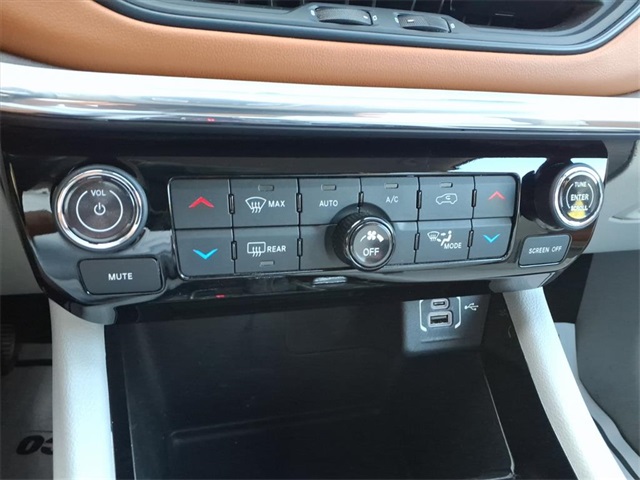 2022 Jeep Compass Limited photo 16