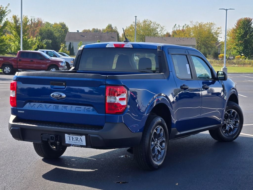 2023 Ford Maverick XLT photo 9