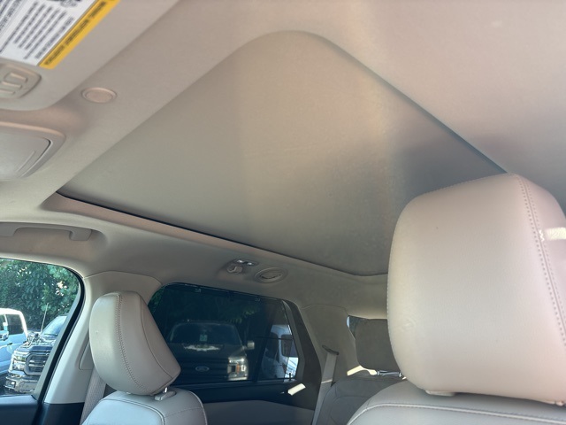 2023 Ford Explorer Limited photo 18