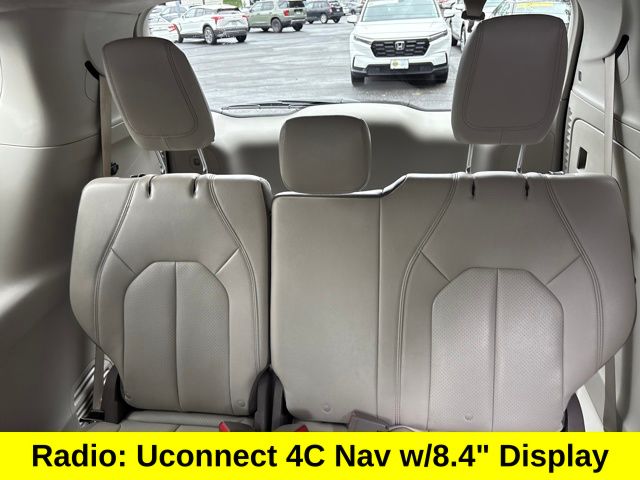 2018 Chrysler Pacifica Touring L photo 16