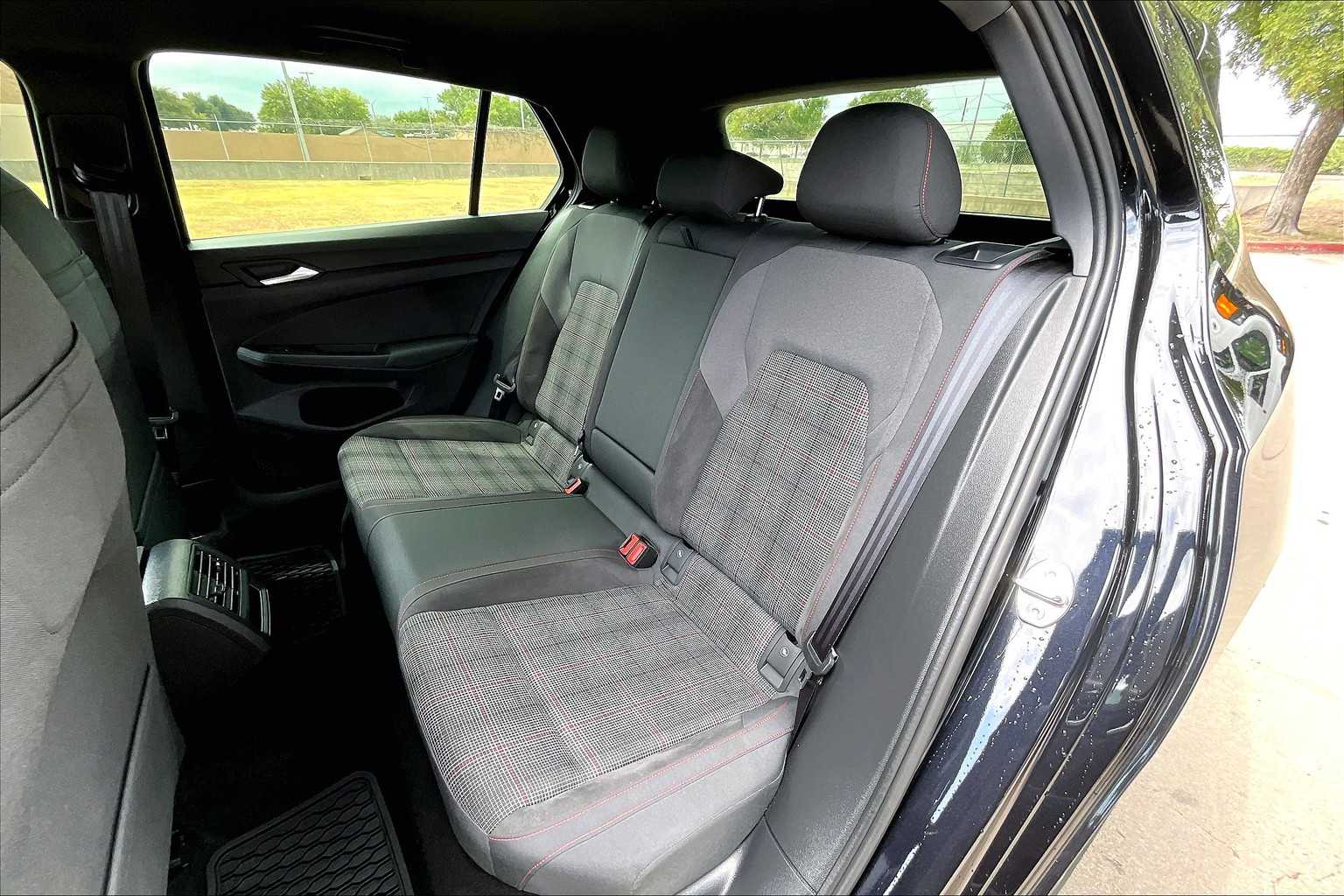 2024 Volkswagen Golf GTI 380 S photo 20