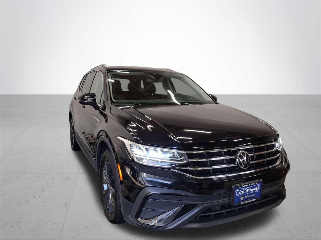 2024 Volkswagen Tiguan SE Wolfsburg Edition photo 2