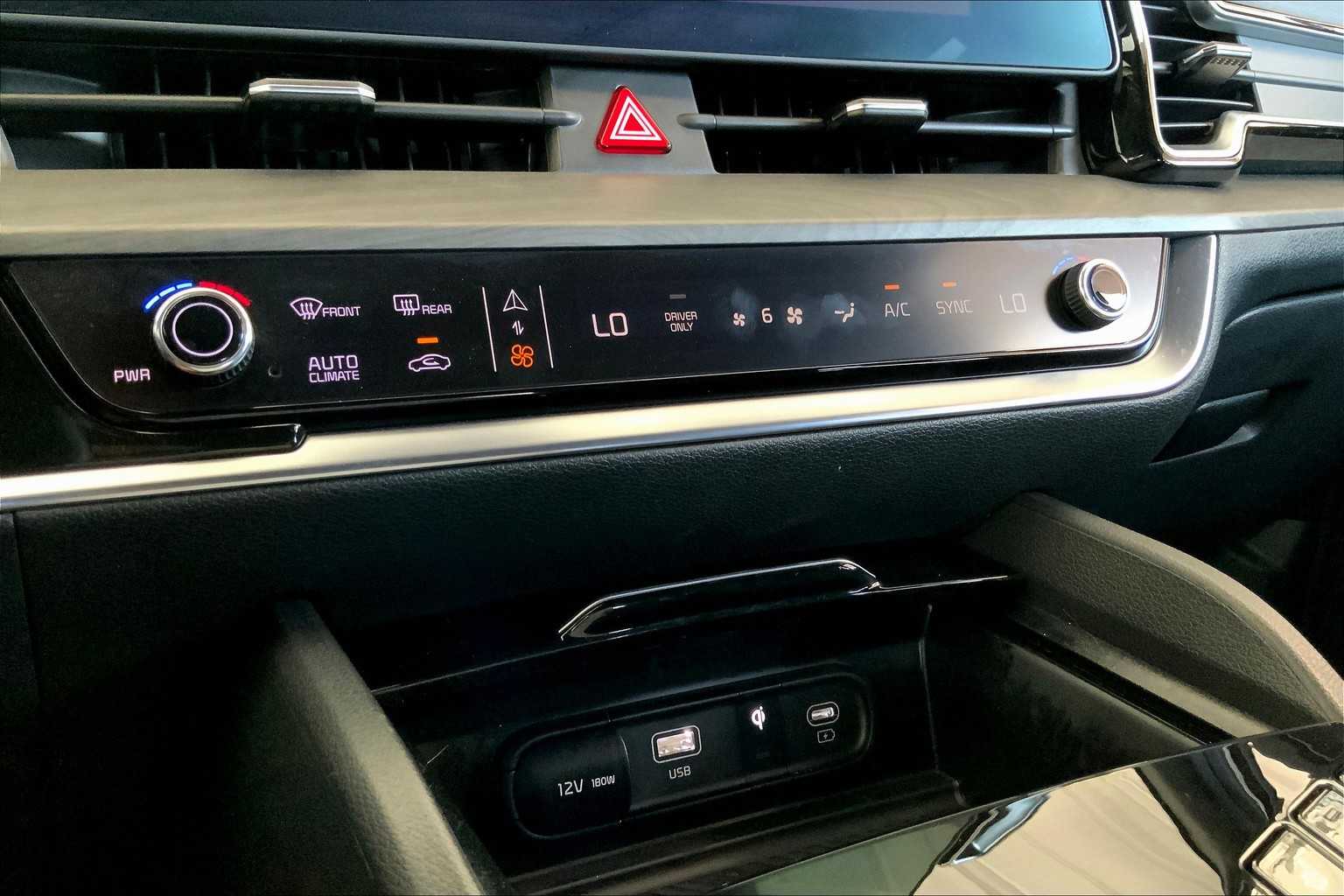 2024 Kia Sportage Plug-In Hybrid X-Line Prestige photo 31