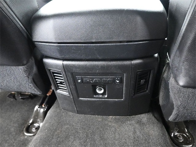 2017 Ram 1500 Laramie photo 27