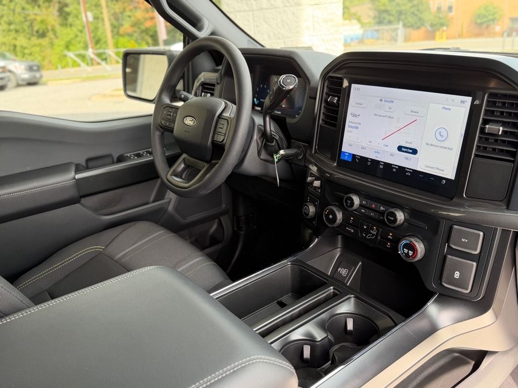 2025 Ford F-150 STX photo 13