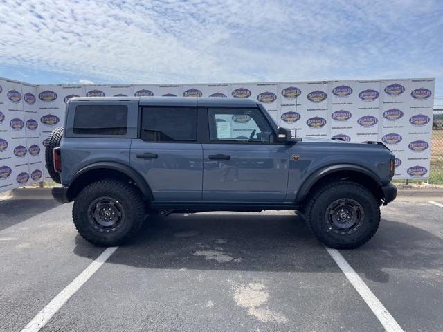 2025 Ford Bronco 4-Door Badlands's photo