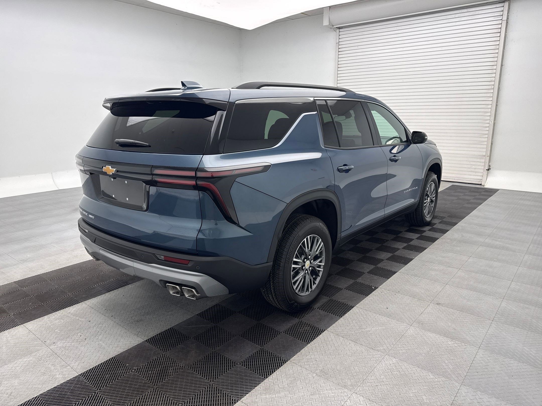 2026 Chevrolet Traverse photo 7
