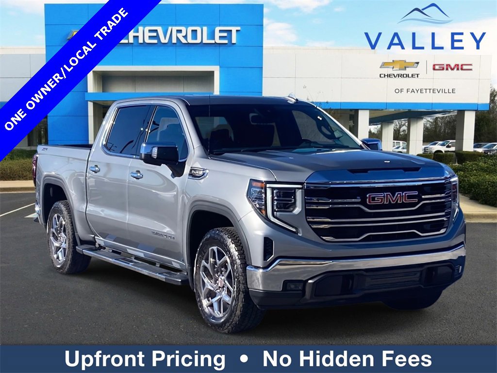 2025 GMC Sierra 1500 SLT's photo