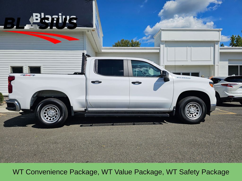 2023 Chevrolet Silverado 1500 photo 2