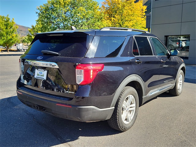 2022 Ford Explorer XLT photo 3